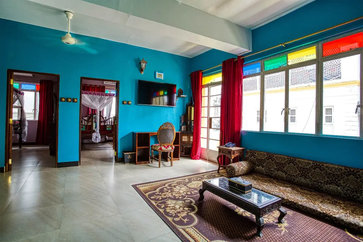 Deluxe Suite 1